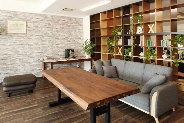 画像：本社店内